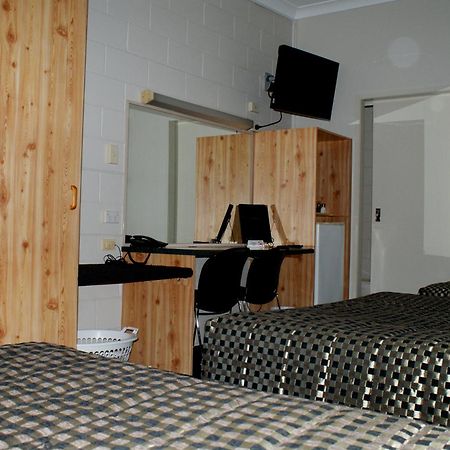 Black Diamond Motel Blackwater Kültér fotó