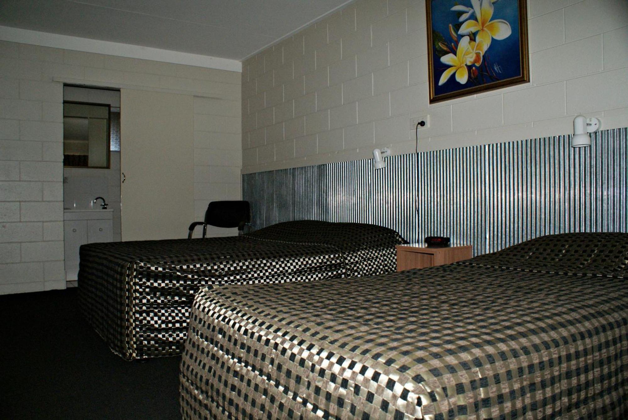 Black Diamond Motel Blackwater Kültér fotó